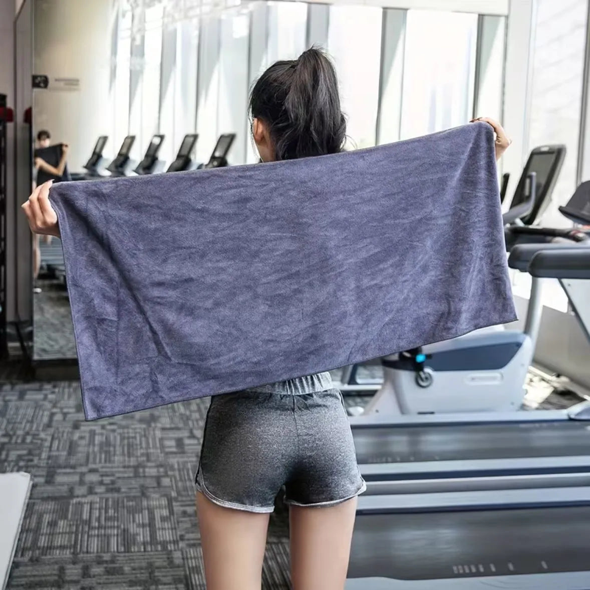 Blinqo Hooded Gym Towel