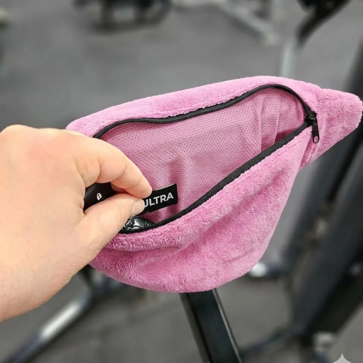 Blinqo Hooded Gym Towel