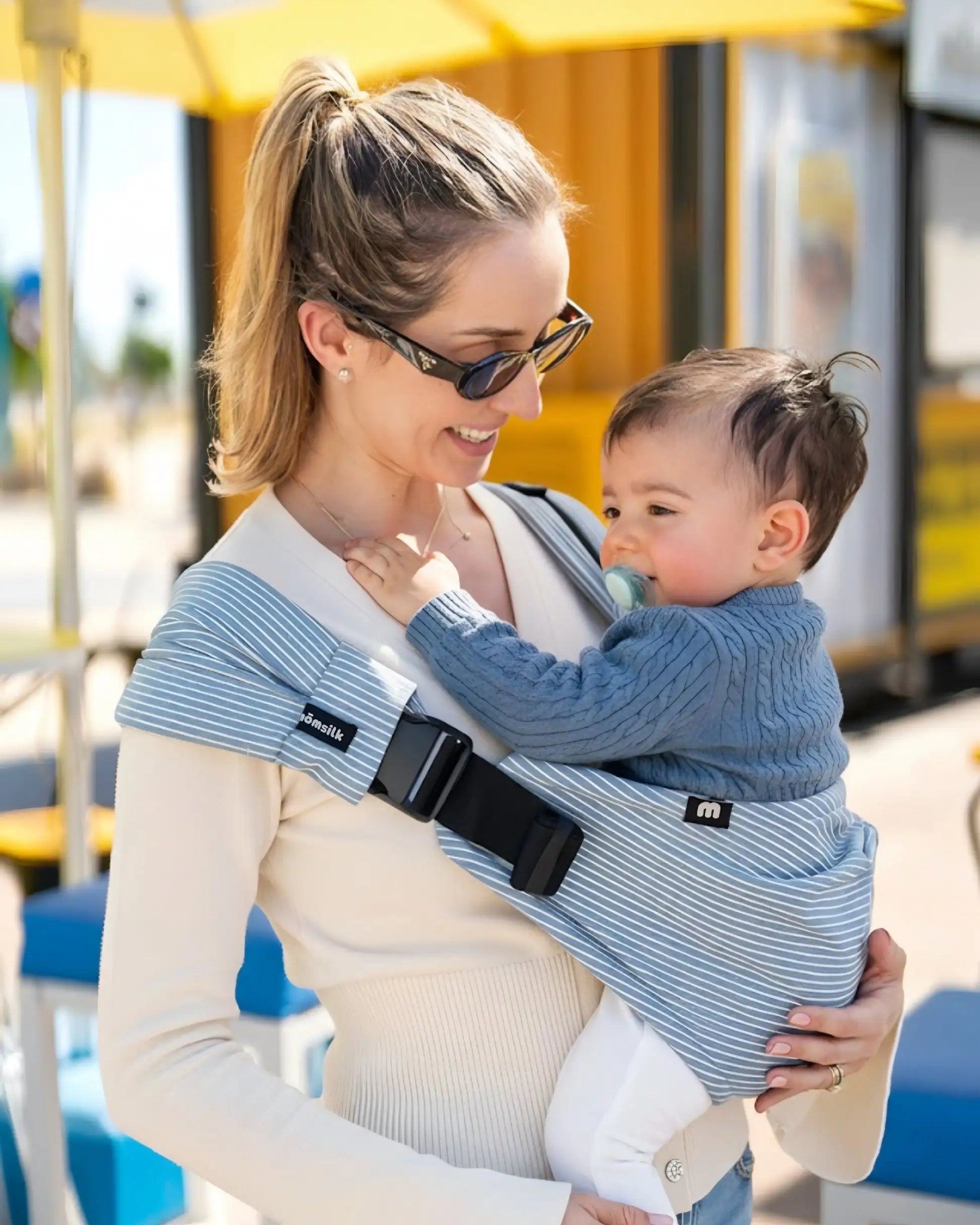 MomSwing Baby Carrier