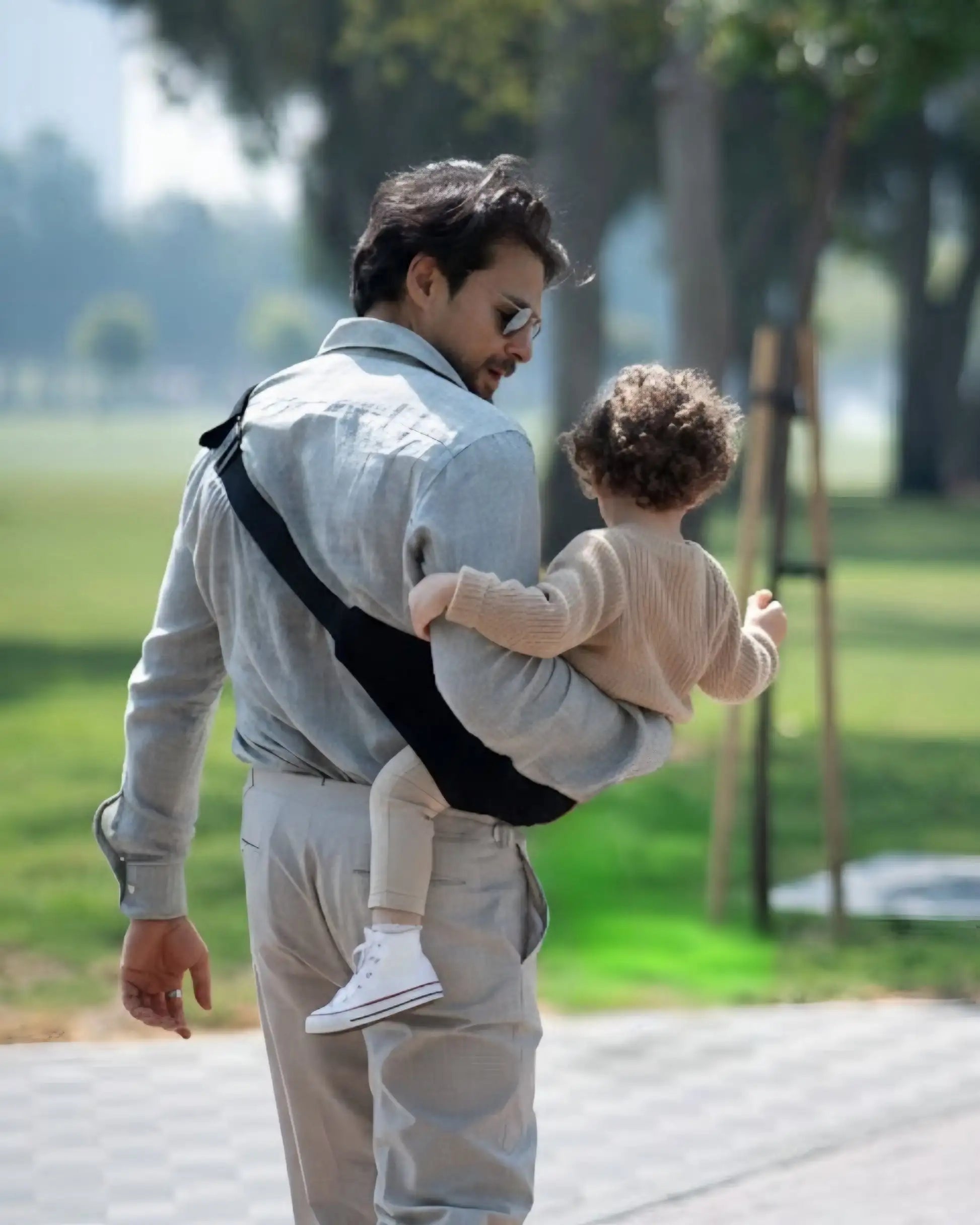 MomSwing Baby Carrier